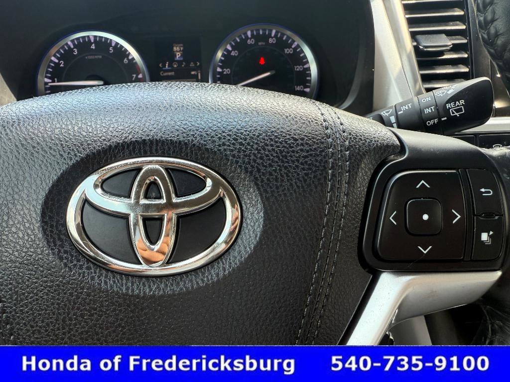 Used 2015 Toyota Highlander XLE AWD/4WD image 24