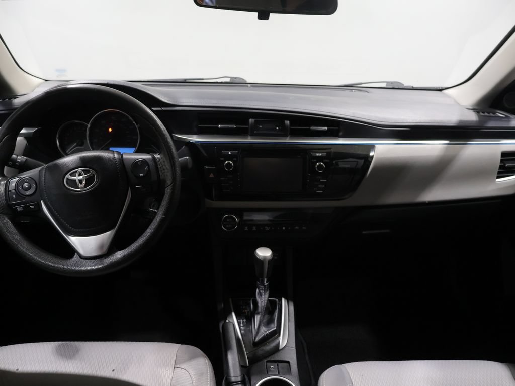 Used 2014 Toyota Corolla LE FWD image 15