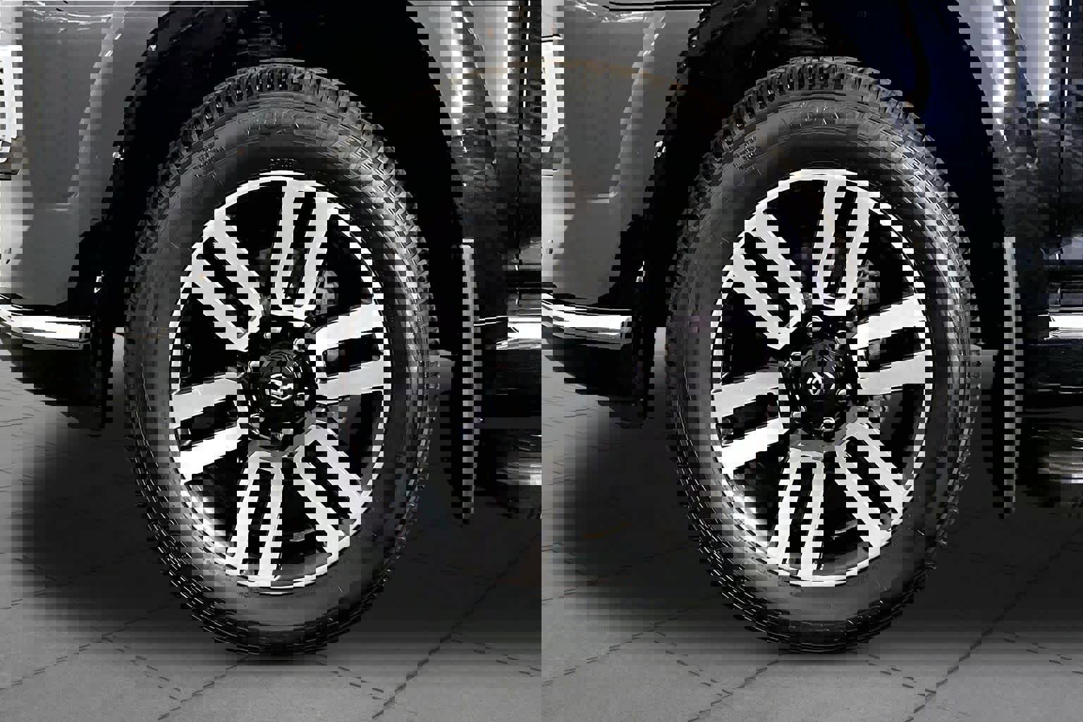 Used 2019 Toyota 4Runner Limited AWD/4WD image 11