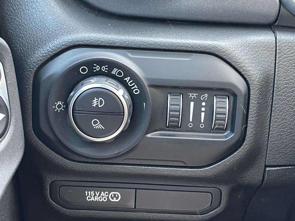Certified 2020 Jeep Gladiator Mojave AWD/4WD image 28