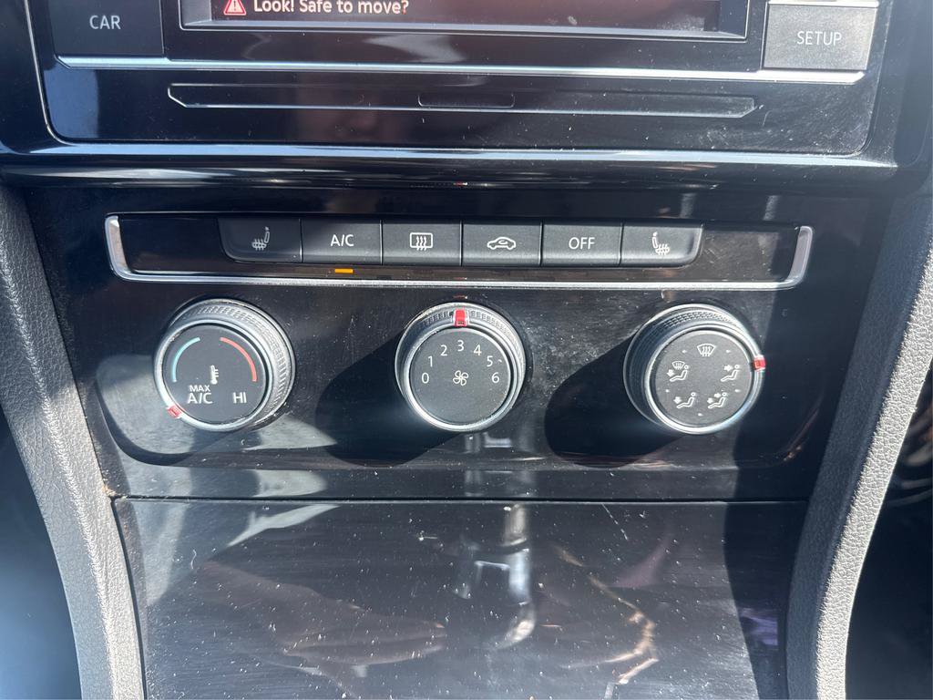 Used 2019 Volkswagen GTI SE FWD image 19