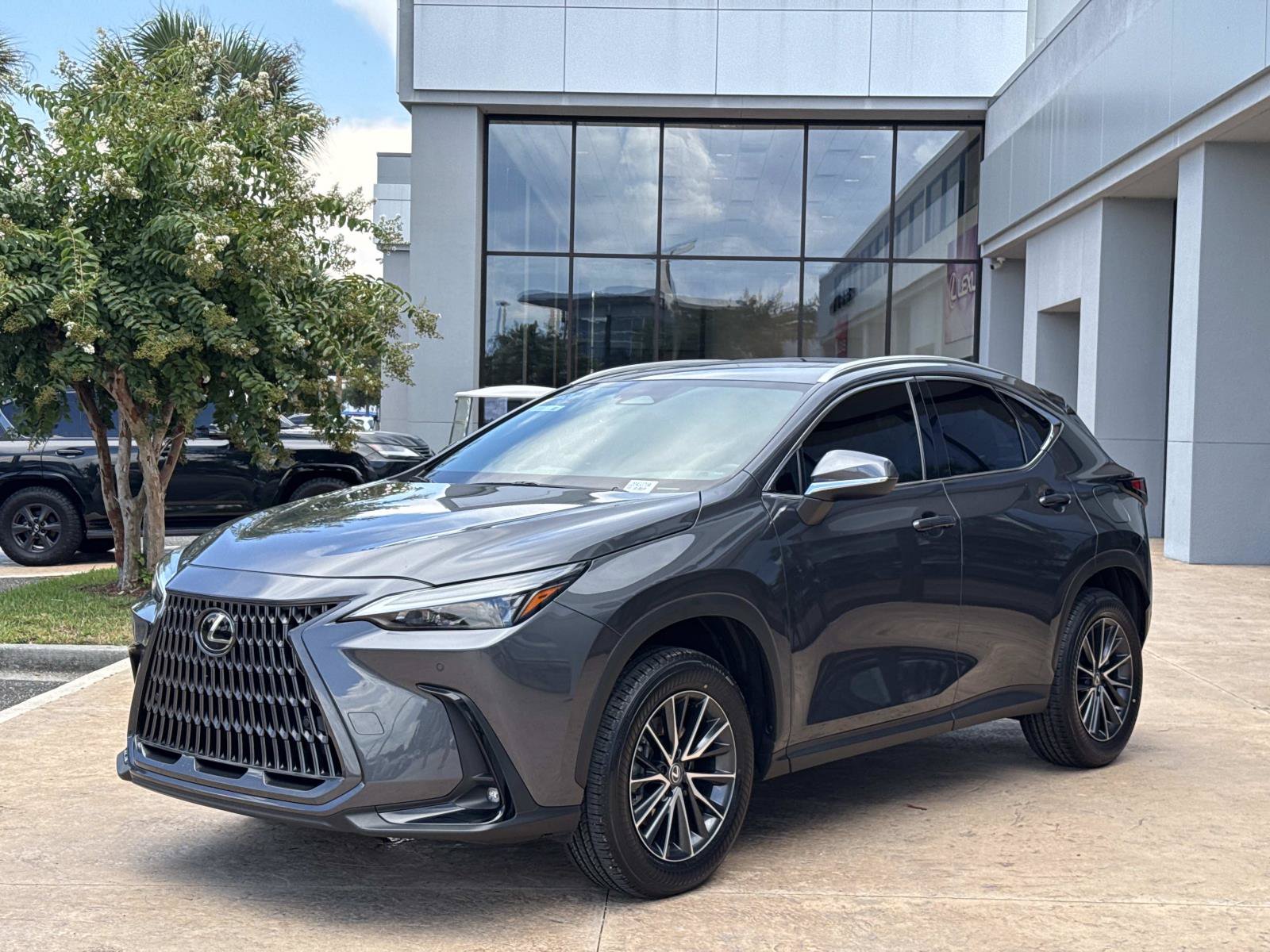 Certified 2024 Lexus NX 250 FWD w/ Towing Package (2000 Lbs) image 7