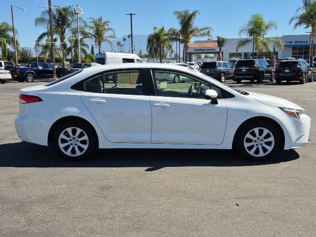 Used 2025 Toyota Corolla LE FWD image 4