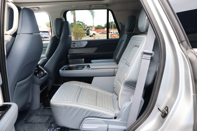 Used 2021 Lincoln Navigator Black Label AWD/4WD image 16