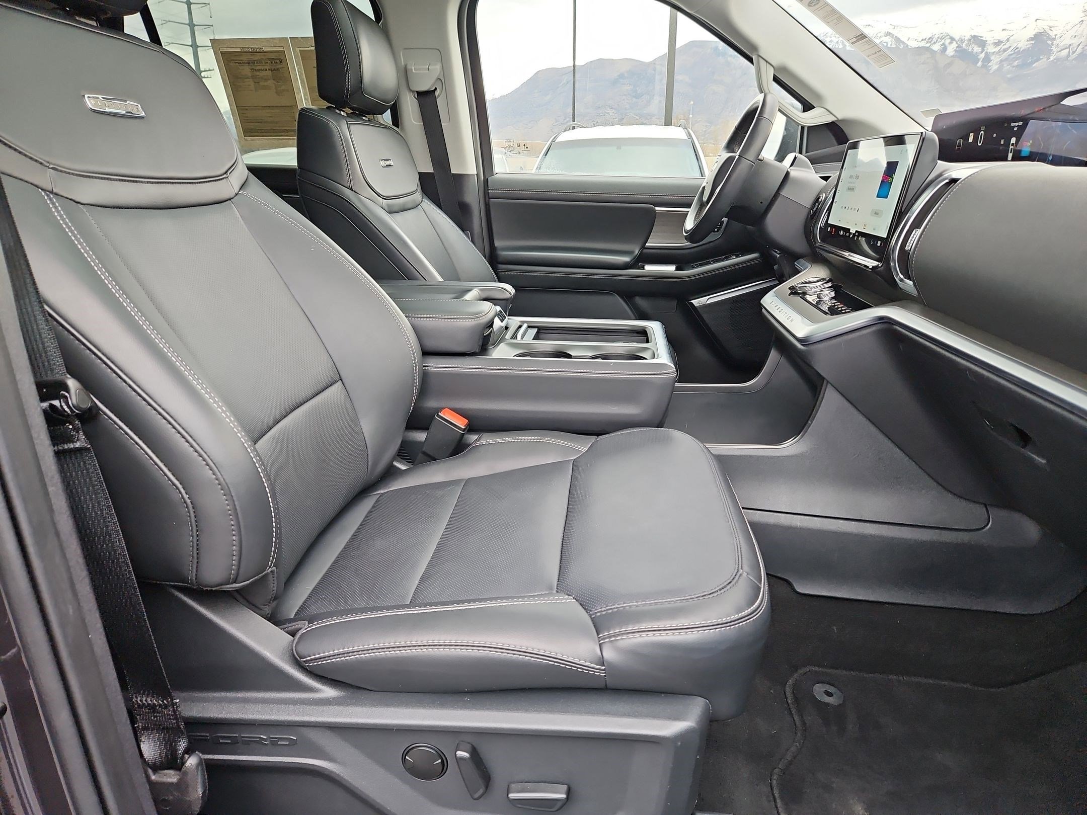 Used 2025 Ford Expedition Max Platinum image 35