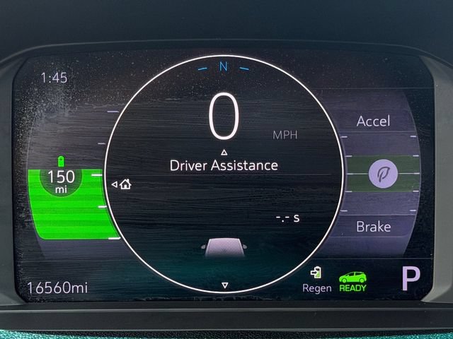 Used 2023 Chevrolet Bolt LT w/ Infotainment Package FWD image 29