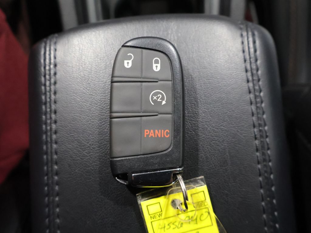 Used 2023 Jeep Compass Latitude AWD/4WD image 25