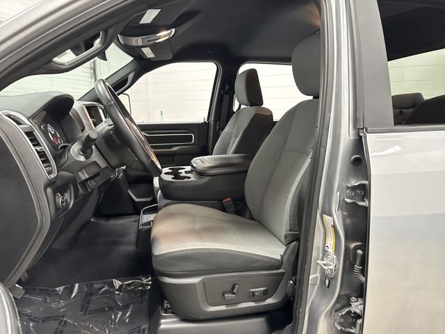 Used 2024 RAM 2500 Big Horn w/ Bed Utility Group image 4