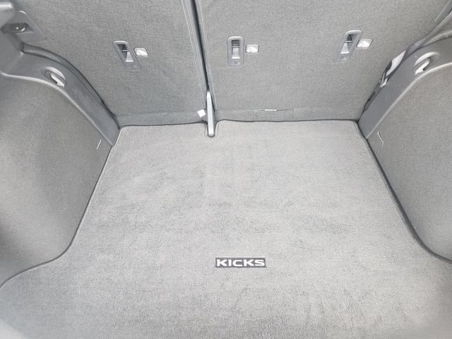 Used 2023 Nissan Kicks SV w/ Interior Electronics Package FWD image 27
