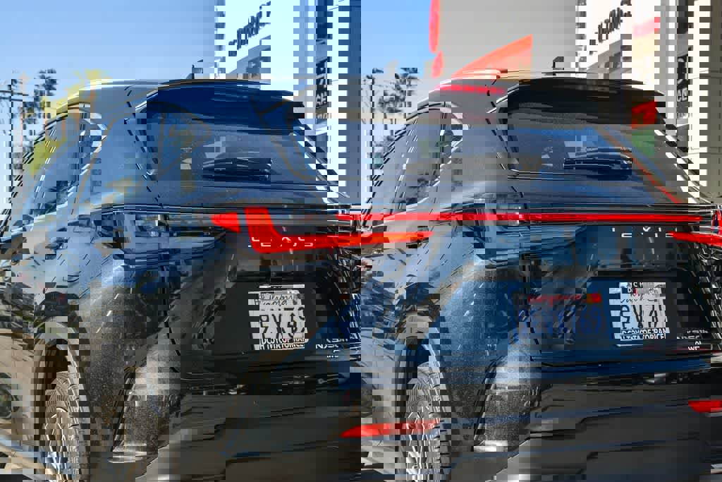 Used 2023 Lexus NX 350h AWD w/ Towing Package (2000 Lbs) image 6