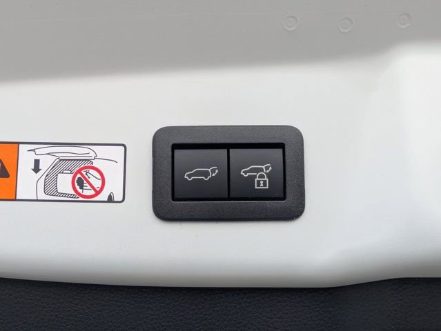 New 2026 Toyota Prius Plug-In Hybrid FWD image 13