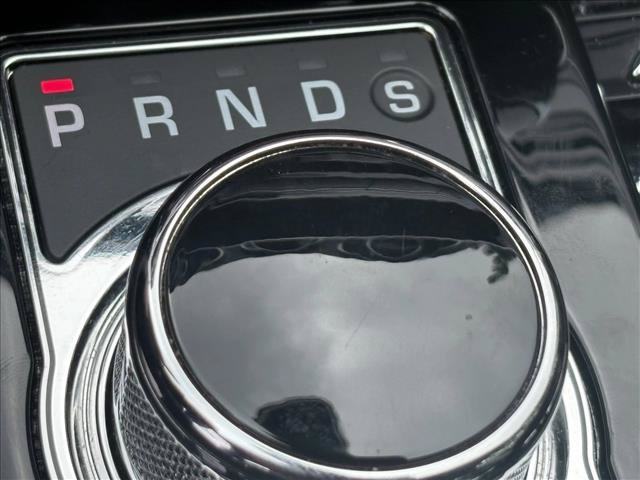 Used 2018 Jaguar XJ R-Sport AWD/4WD image 6