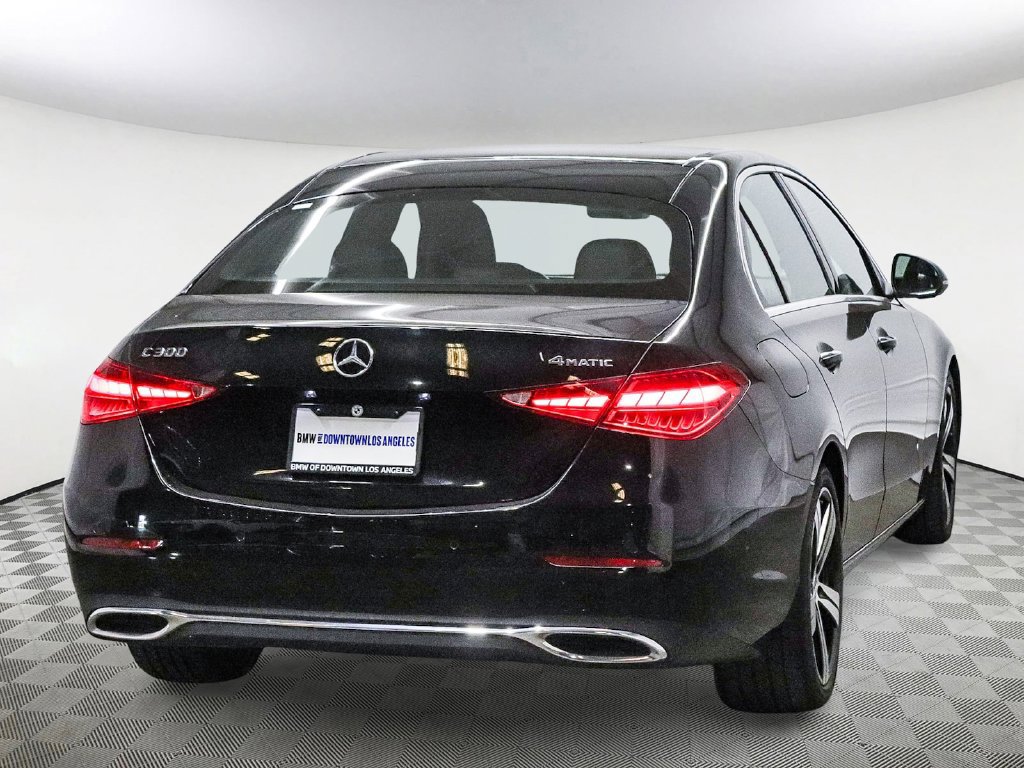 Used 2025 Mercedes-Benz C 300 4MATIC Sedan image 4