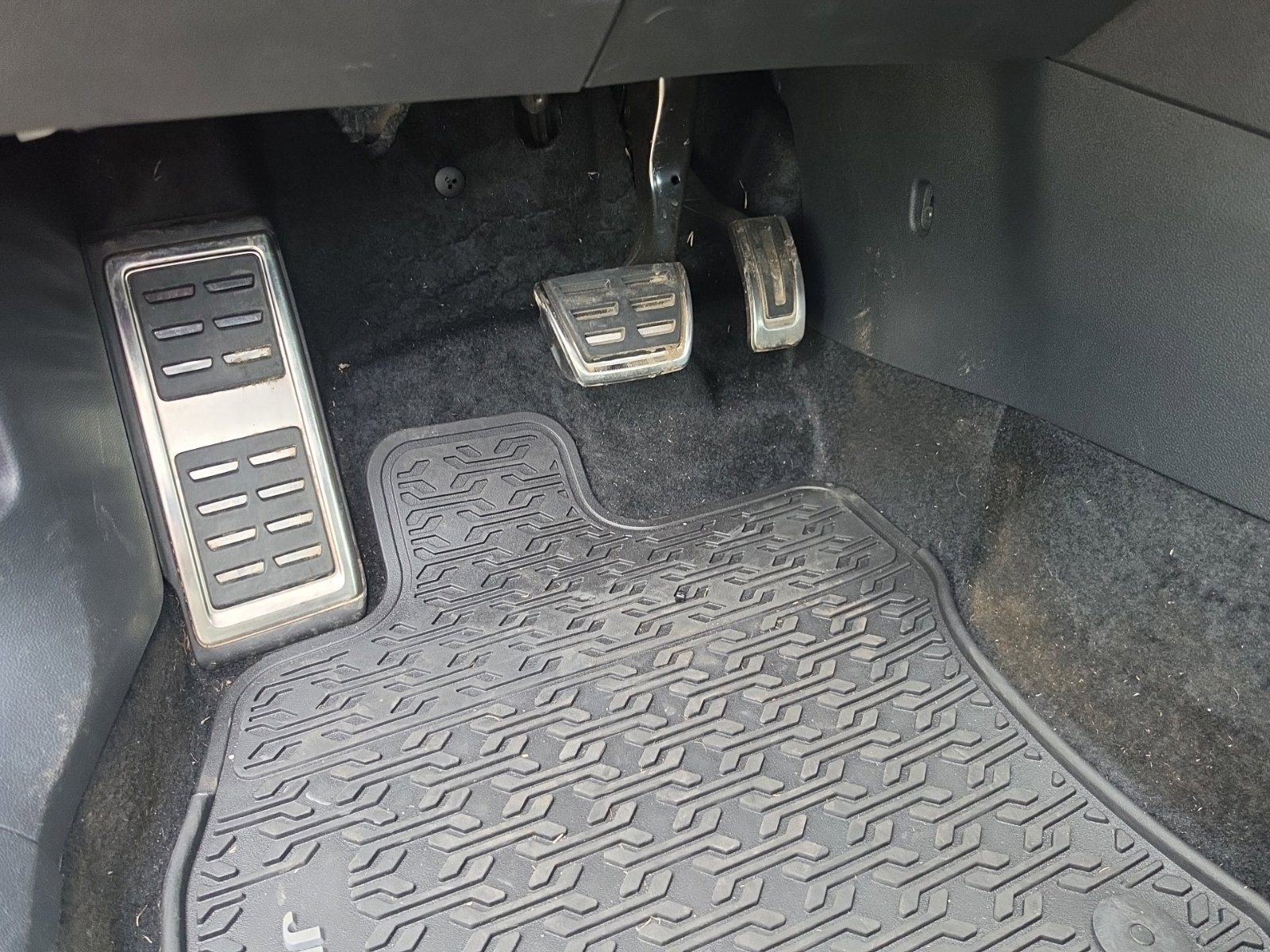 Certified 2024 Volkswagen Jetta Sport FWD image 21