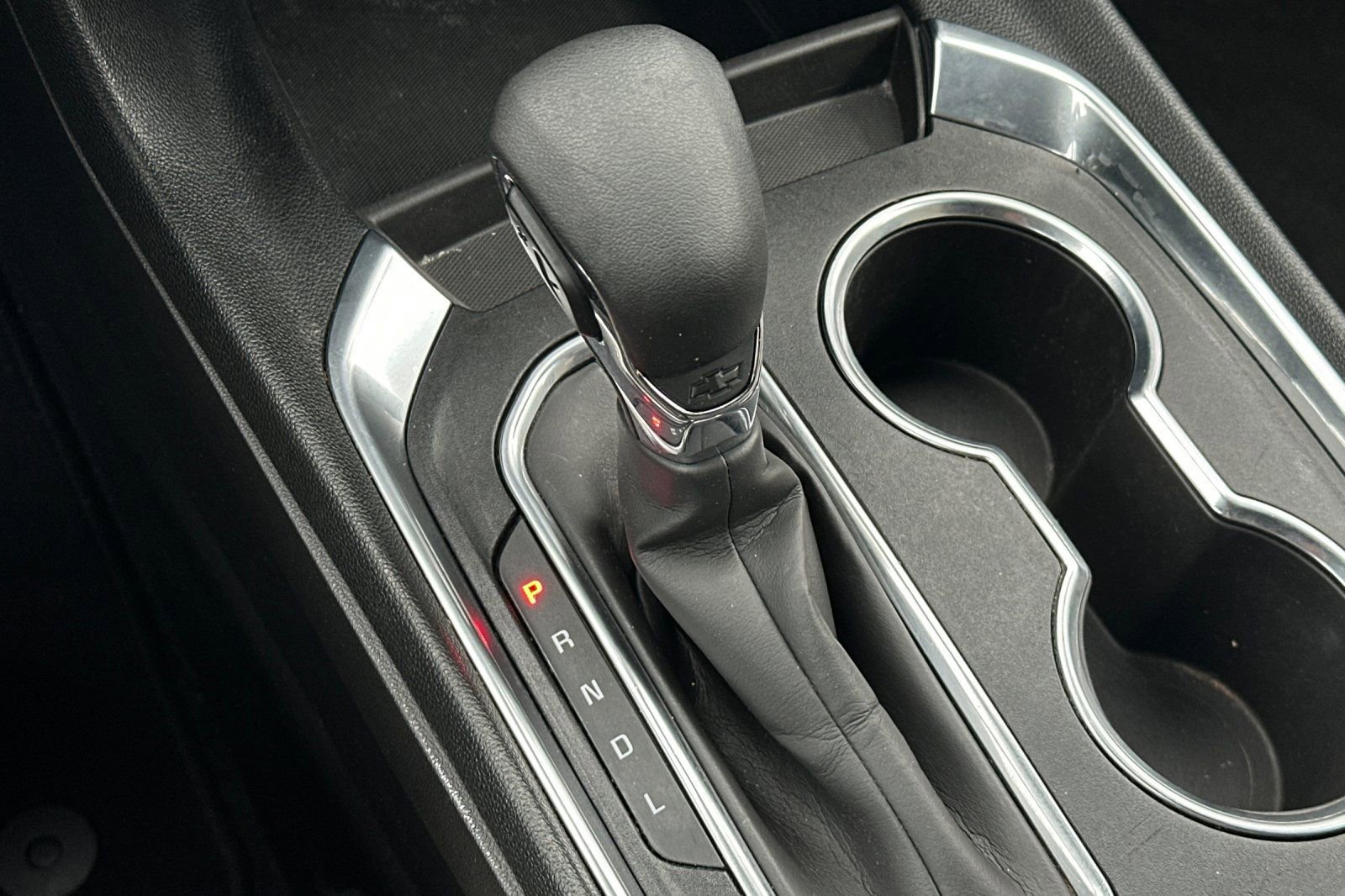 Used 2022 Chevrolet Traverse LS FWD image 21