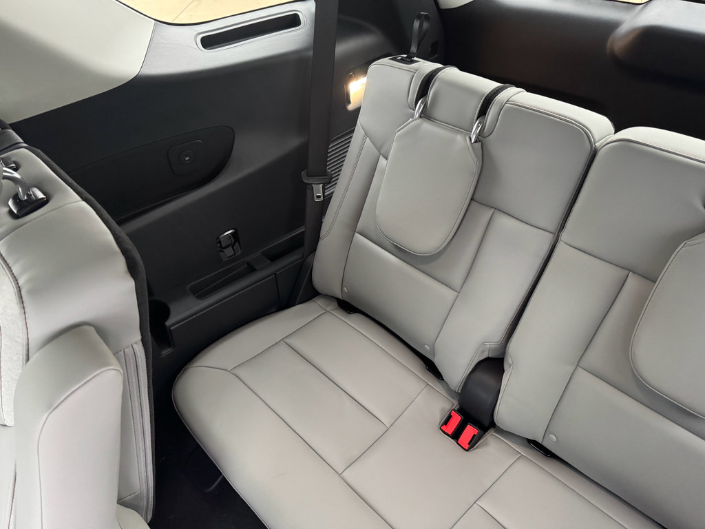 New 2026 Ford Explorer Active image 25