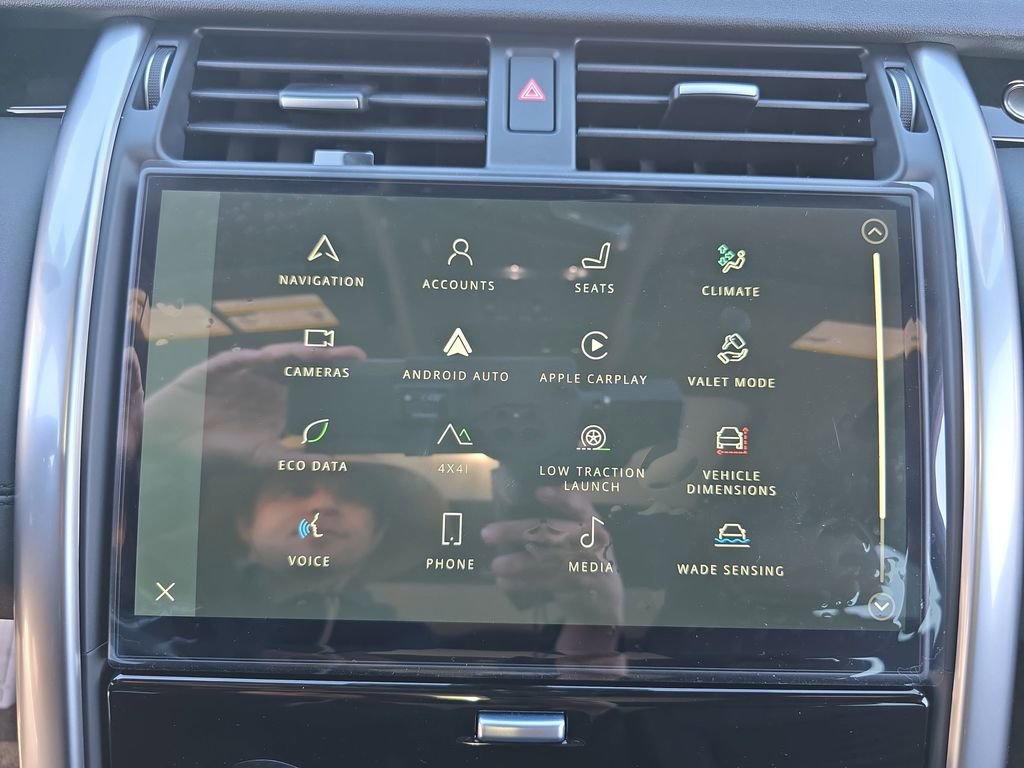 New 2026 Land Rover Discovery S AWD/4WD image 23