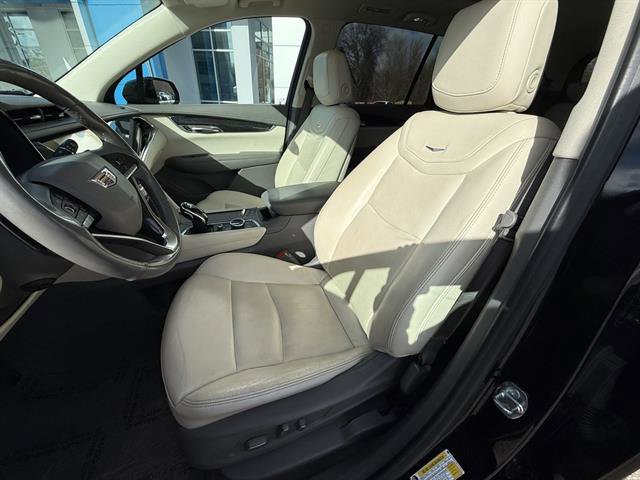 Used 2020 Cadillac XT6 Premium Luxury image 14