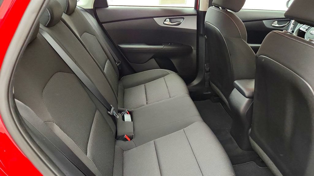 Used 2021 Kia Forte LXS FWD image 21