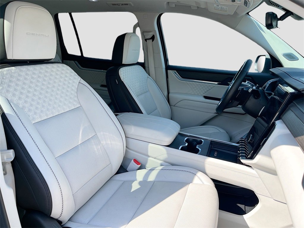 Used 2024 GMC Acadia Denali w/ Super Cruise Package image 30