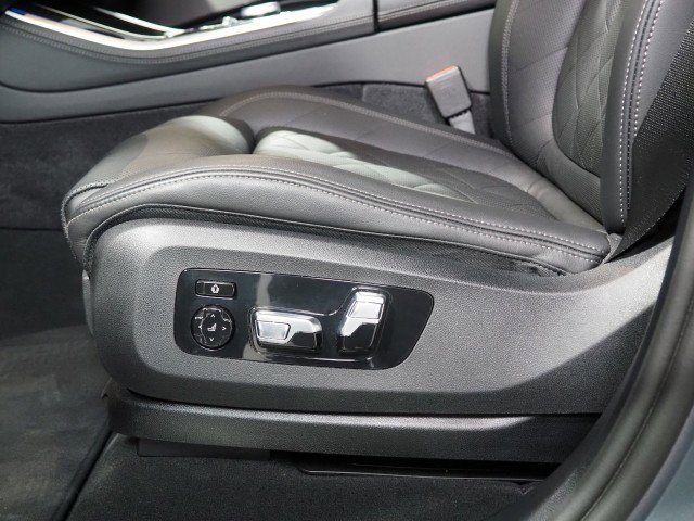 Used 2026 BMW X5 sDrive40i image 76