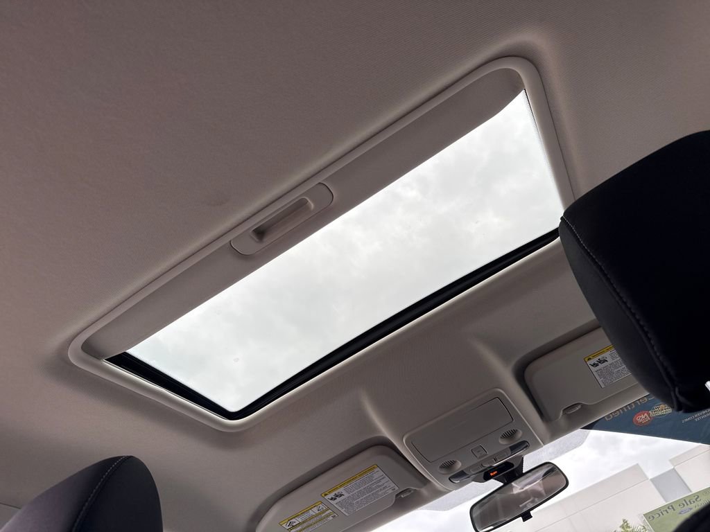 Used 2021 Ford EcoSport SE w/ SE Convenience Package image 6