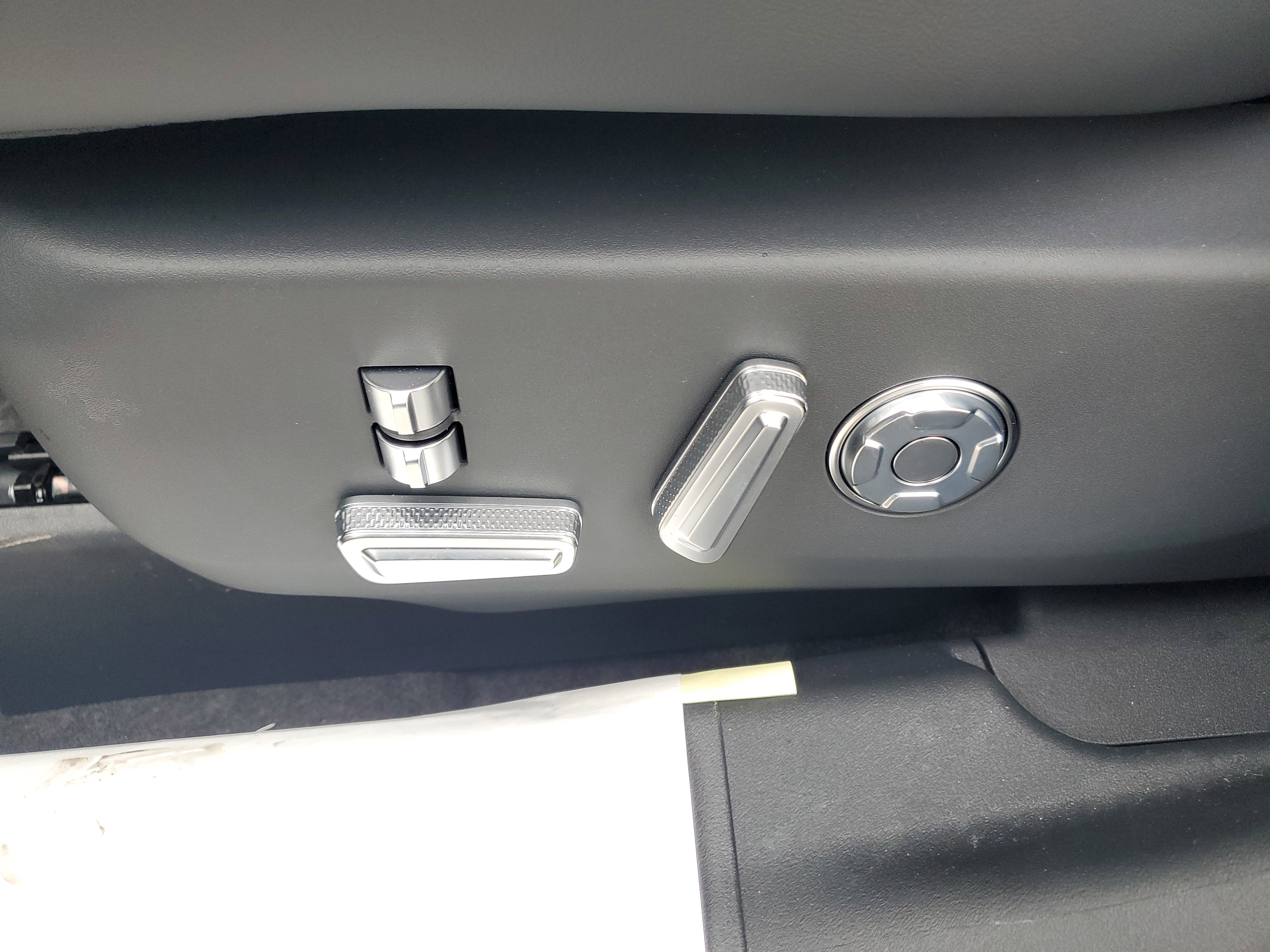 New 2026 Lincoln Nautilus Reserve image 12