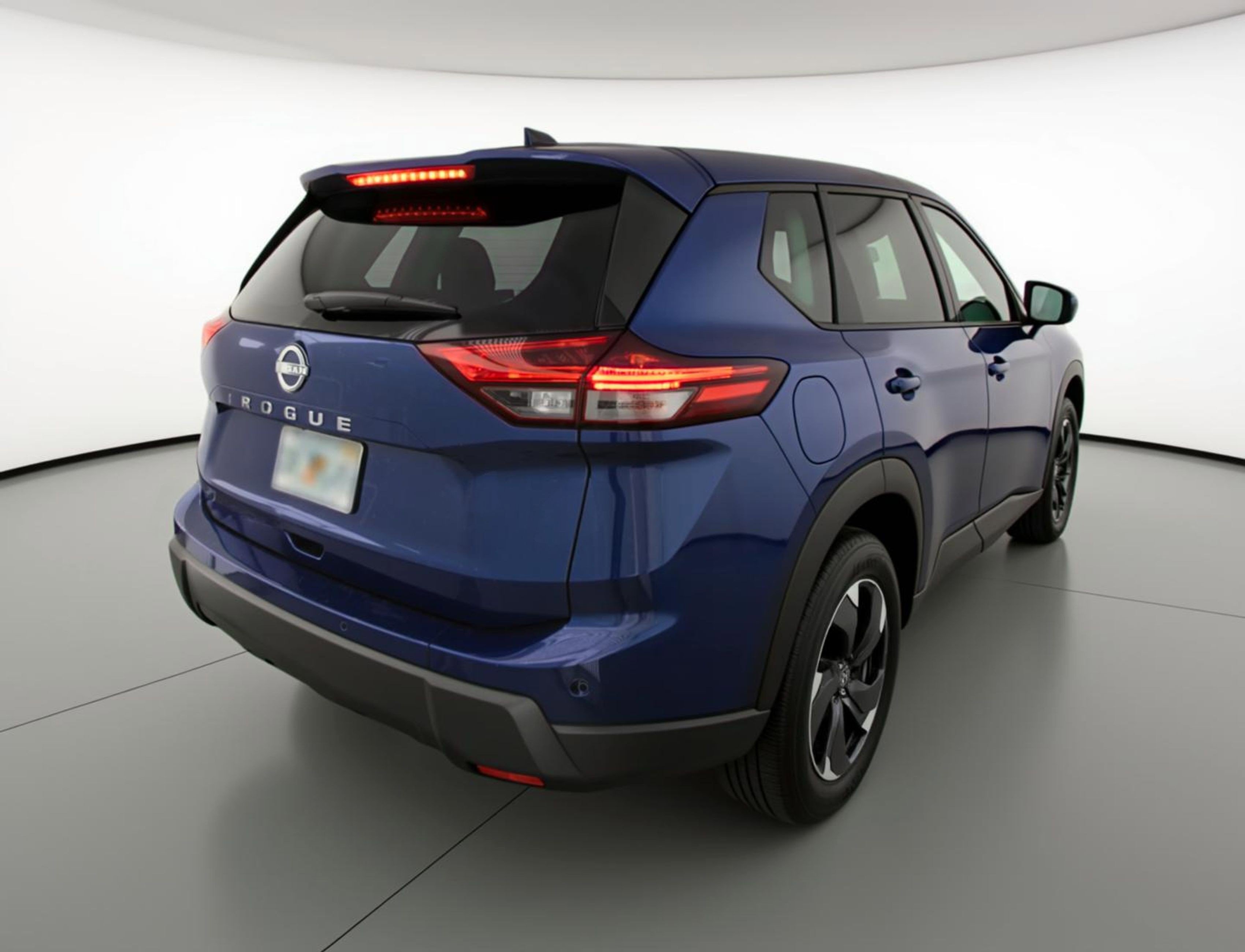Used 2025 Nissan Rogue SV FWD image 9