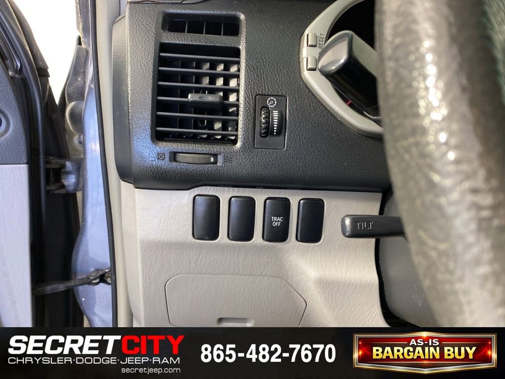 Used 2004 Toyota 4Runner Limited image 13