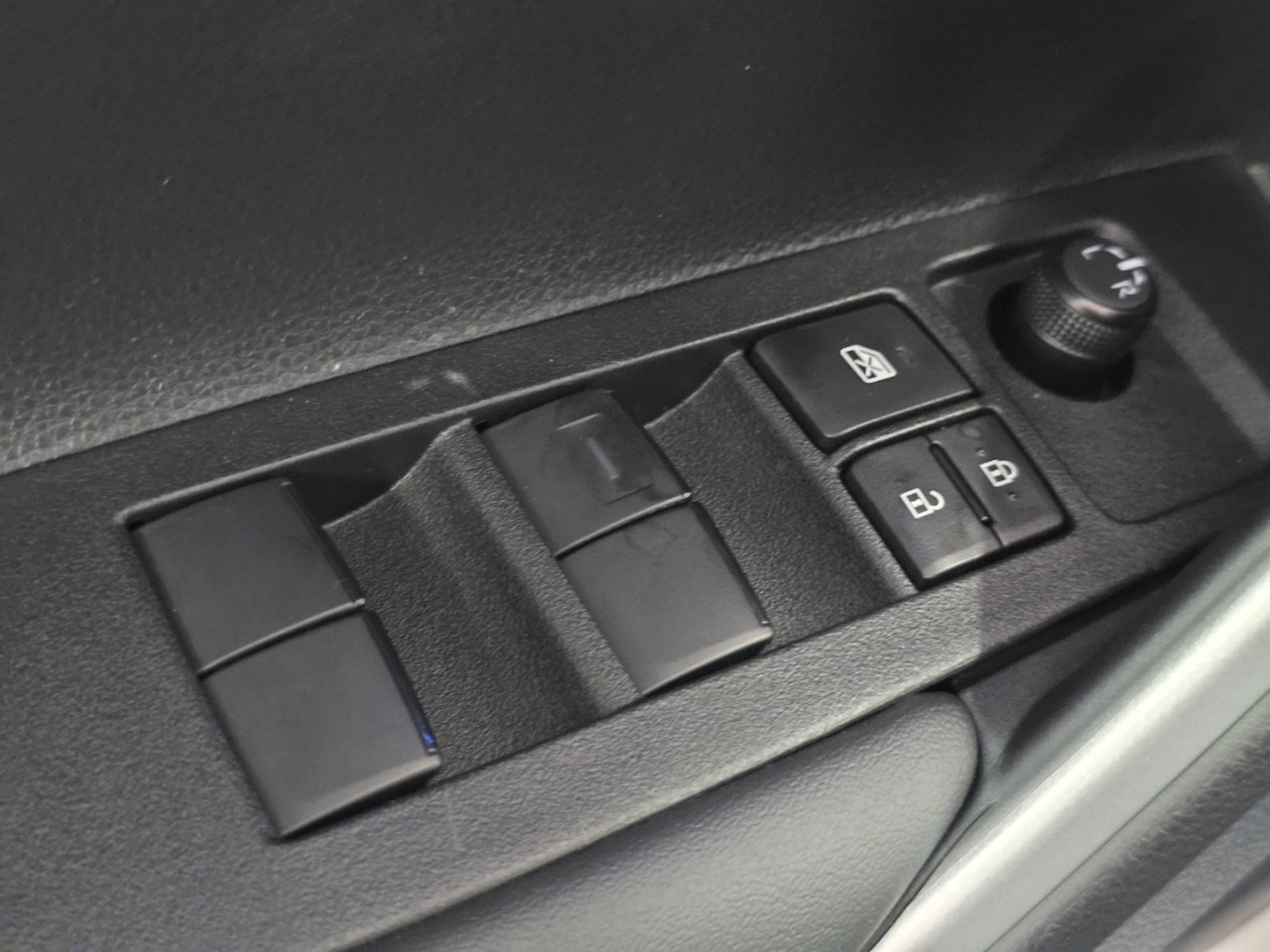 New 2026 Toyota Corolla Cross XLE FWD image 21