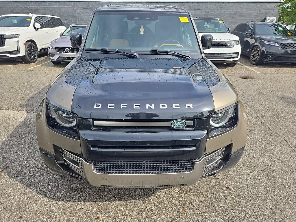 Used 2021 Land Rover Defender 110 X AWD/4WD image 2
