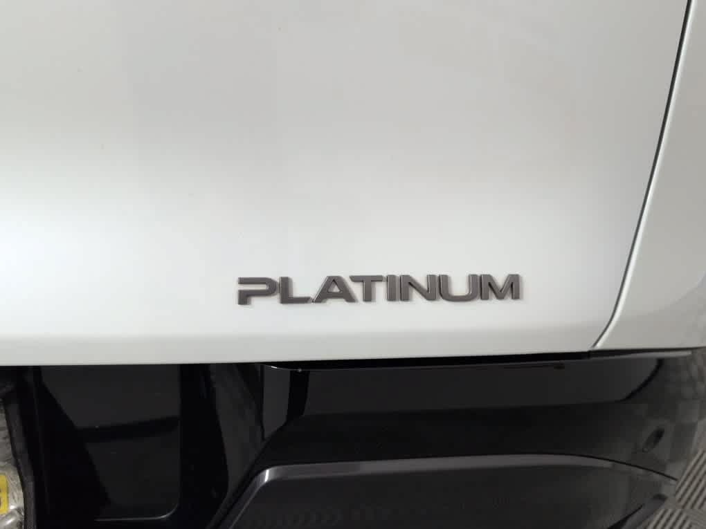 Used 2025 Nissan Murano Platinum w/ Cargo Package AWD/4WD image 13