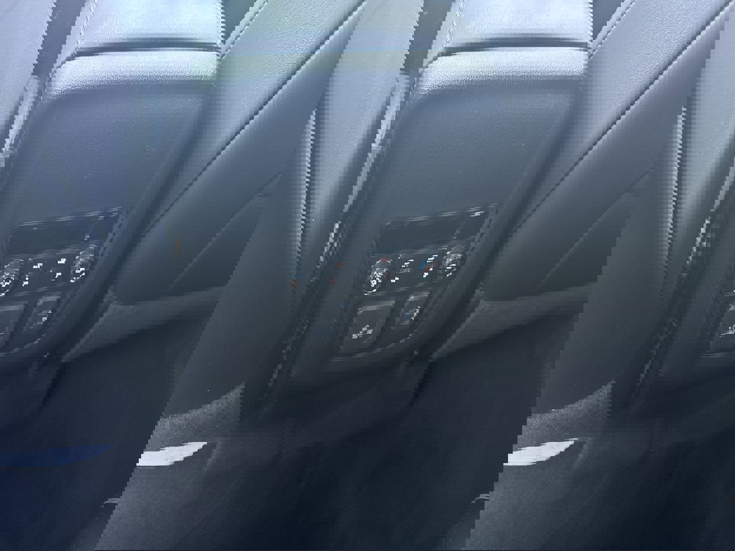 Used 2023 Buick Enclave Avenir w/ Avenir Technology Package image 23