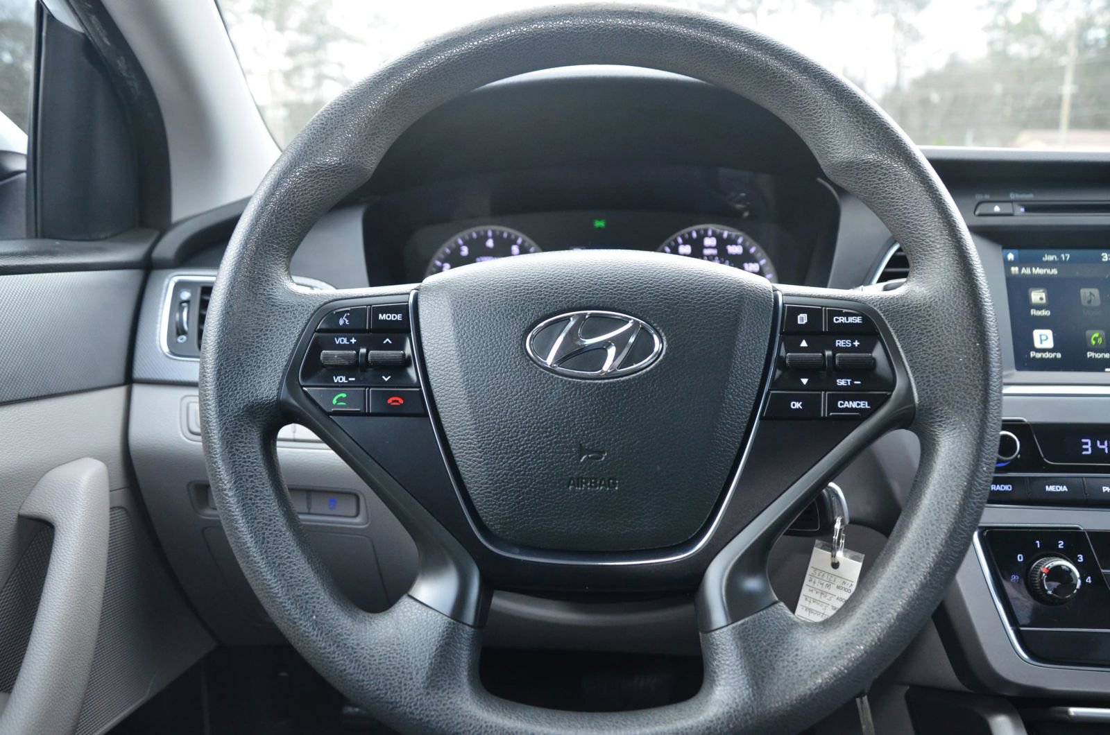 Used 2016 Hyundai Sonata SE w/ Cargo Package image 17