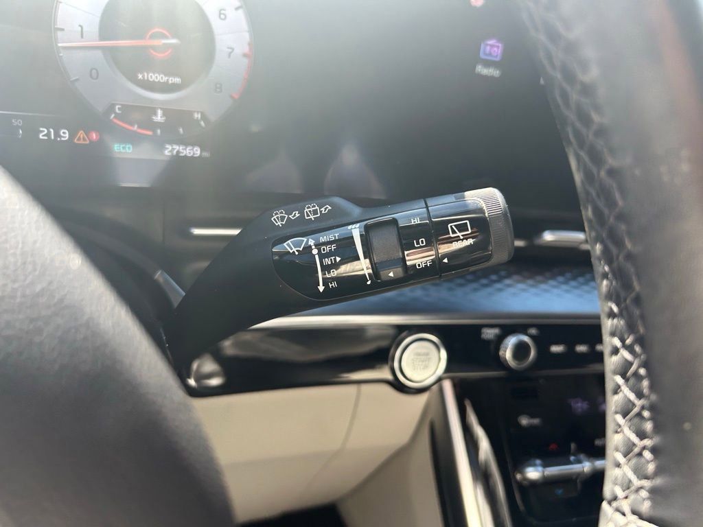 Used 2023 Kia Carnival SX Prestige image 22