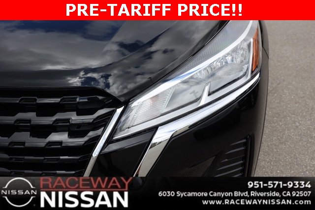New 2025 Nissan Kicks Play S image 10