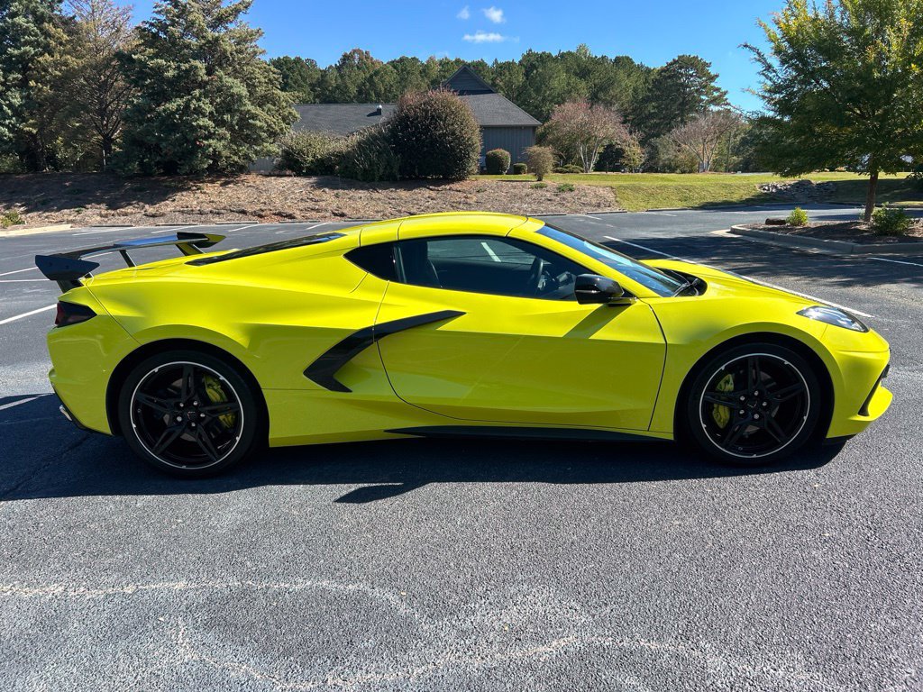 Used 2022 Chevrolet Corvette Stingray Coupe RWD image 16