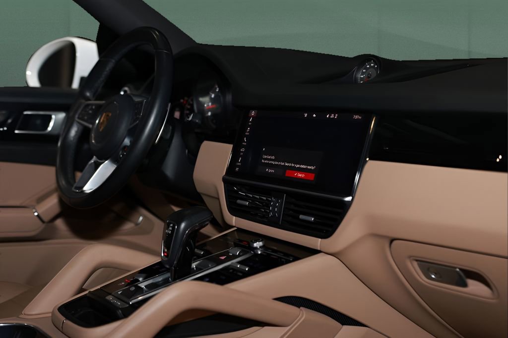 Used 2021 Porsche Cayenne S w/ Premium Package Plus image 17
