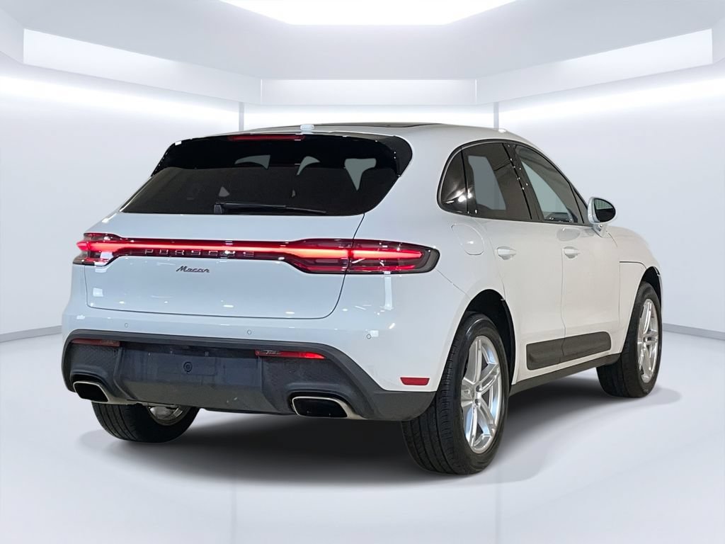 Certified 2024 Porsche Macan AWD/4WD image 7