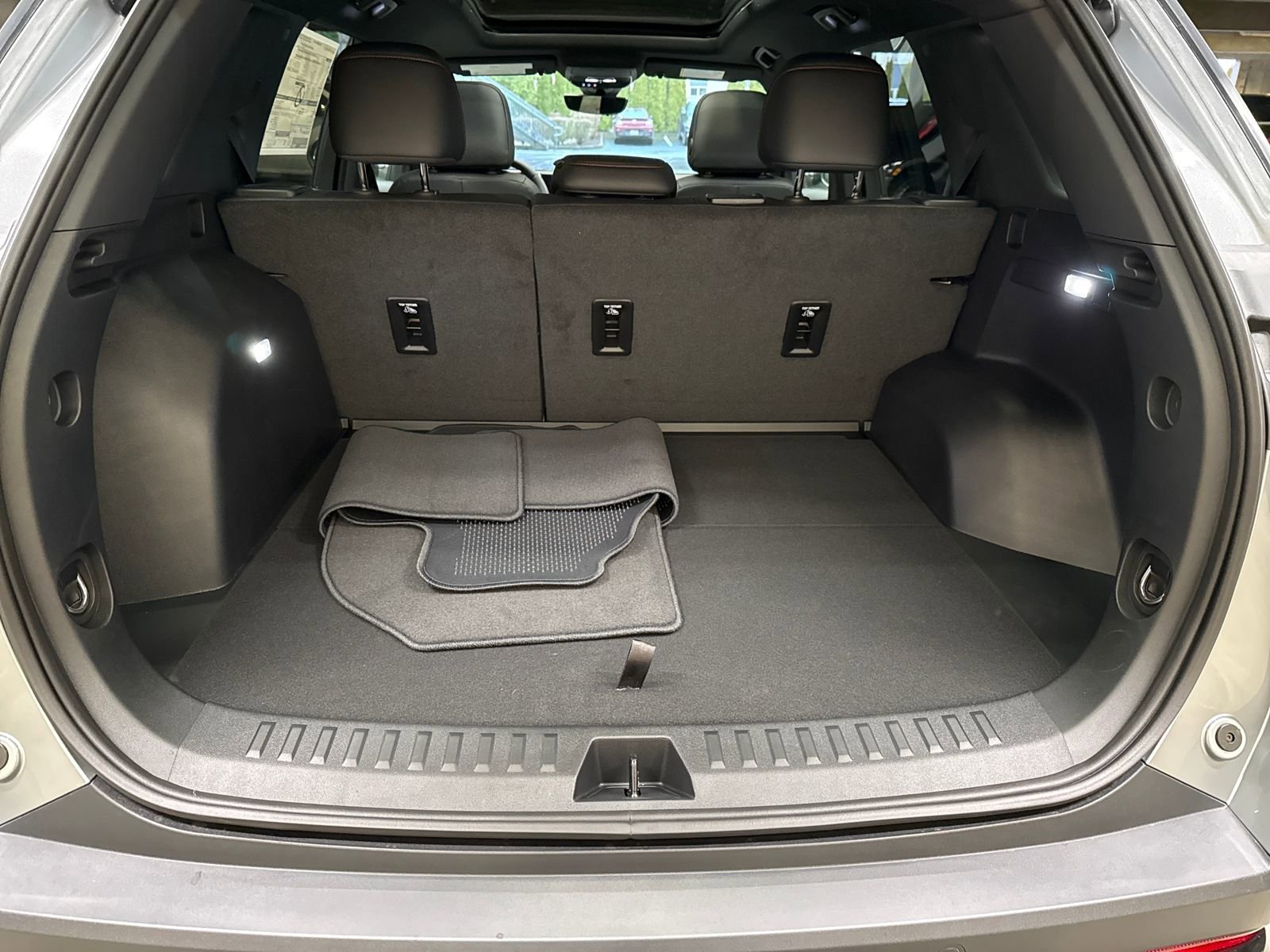 New 2026 Chevrolet Equinox RS w/ Safety and Technology Package image 15