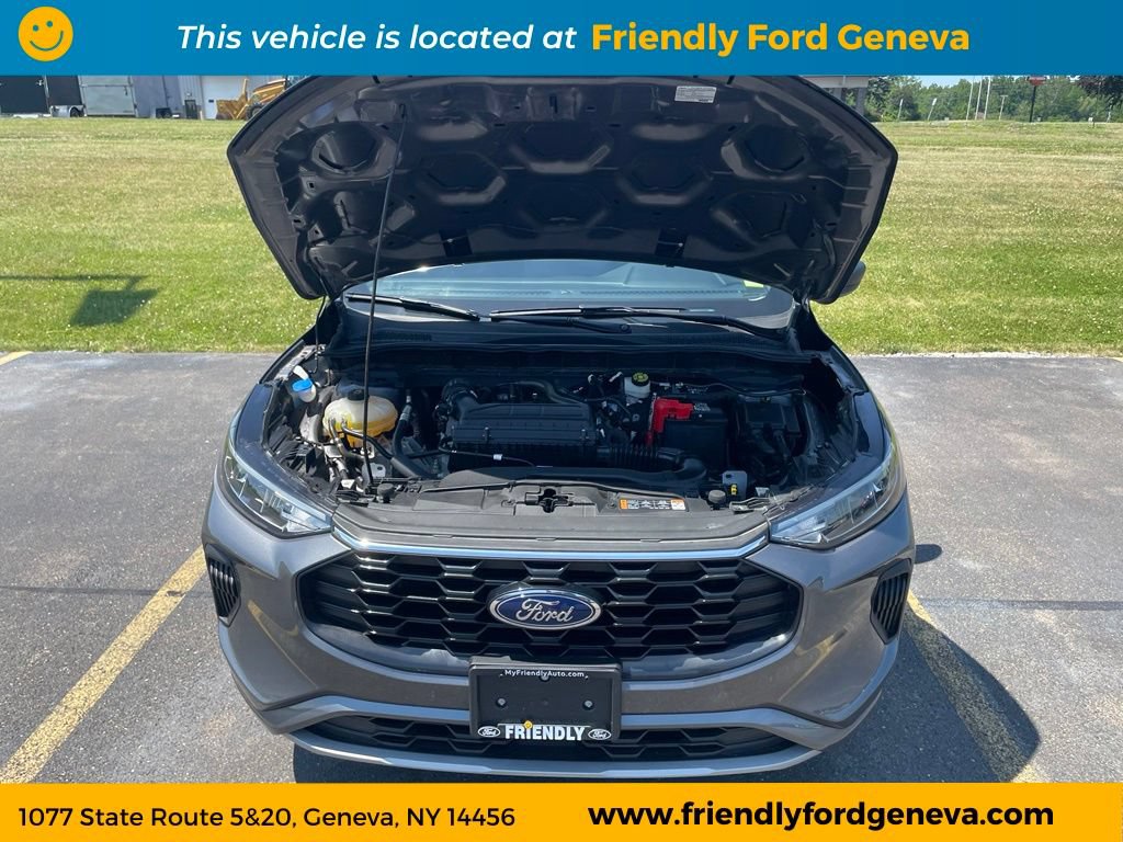 Used 2023 Ford Escape ST-Line w/ Tech Pack #1 AWD/4WD image 33