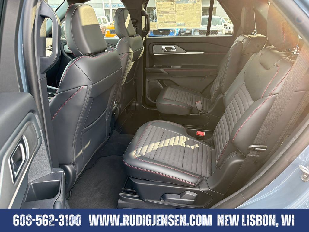 New 2026 Ford Explorer ST-Line w/ ST-Line Street Pack AWD/4WD image 28