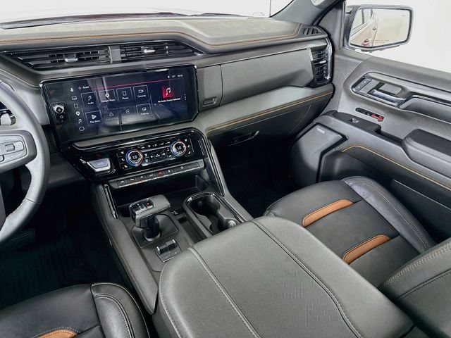 Used 2024 GMC Sierra 1500 AT4 w/ AT4 Preferred Package AWD/4WD image 24