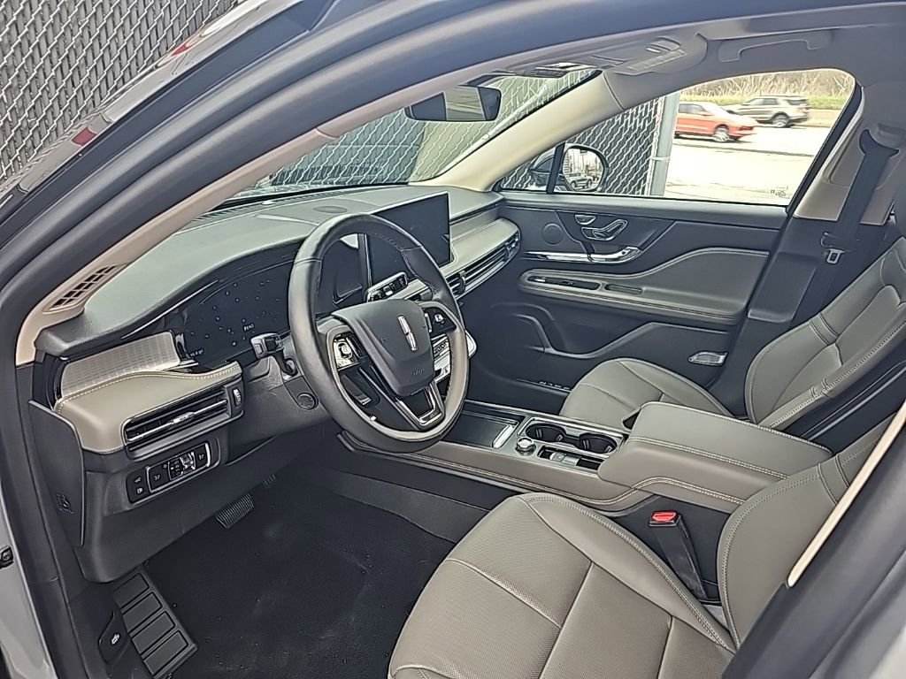 Used 2024 Lincoln Corsair Grand Touring w/ Equipment Group 301A image 9