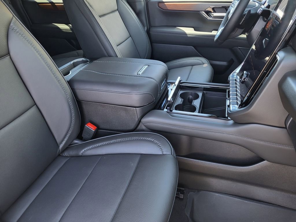 New 2026 GMC Yukon XL Denali image 10