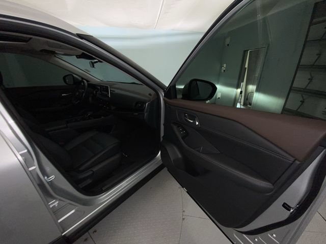 Used 2023 Nissan Rogue SV w/ SV Premium B Package AWD/4WD image 24