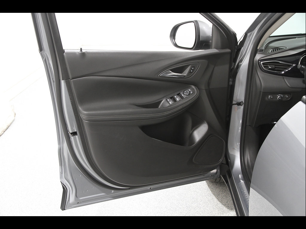 Used 2023 Buick Encore GX Select FWD image 4