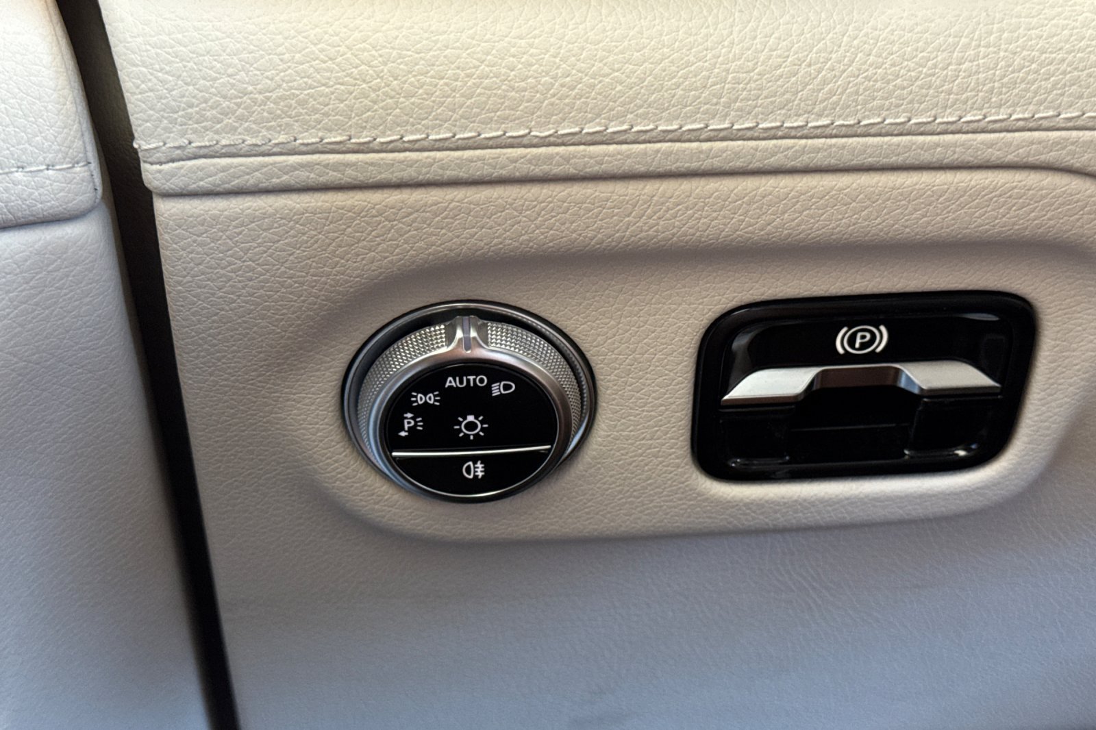 Certified 2024 Mercedes-Benz EQS 450+ 4MATIC Sedan image 37