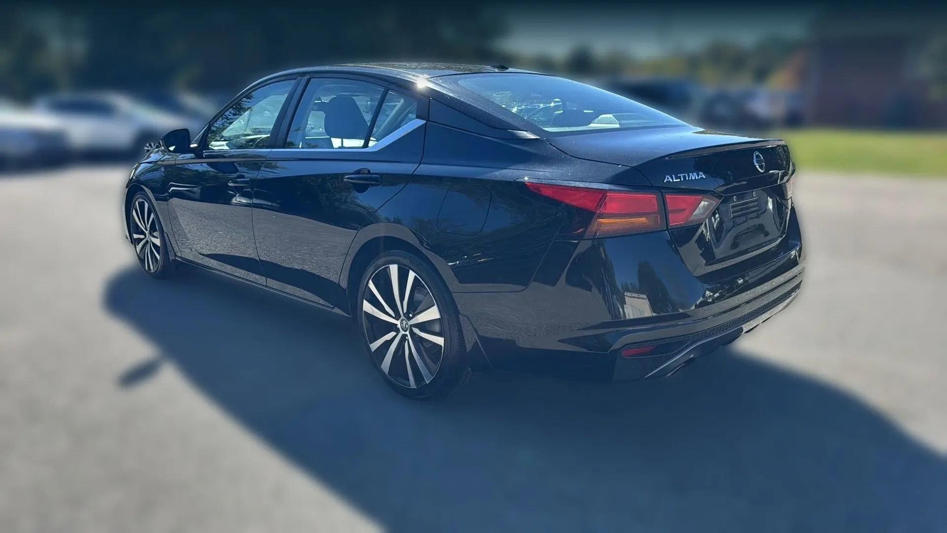 Used 2019 Nissan Altima 2.5 SR w/ SR Premium Package image 7