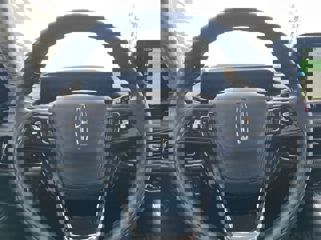 Used 2025 Lincoln Aviator Premiere image 29